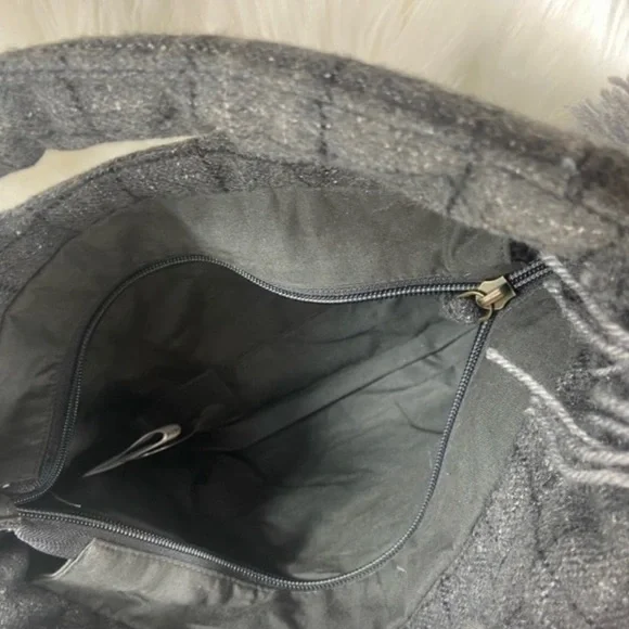 🆕 Anthropologie Milo Clutch Gray Fringe Embellished Sequin Bag New - Picture 5 of 7